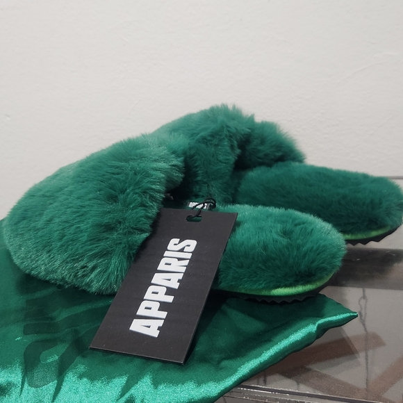Apparis Diana Faux Fur Slippers 10 - Picture 4 of 5